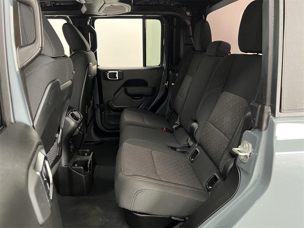 new 2025 Jeep Gladiator car, priced at $50,061