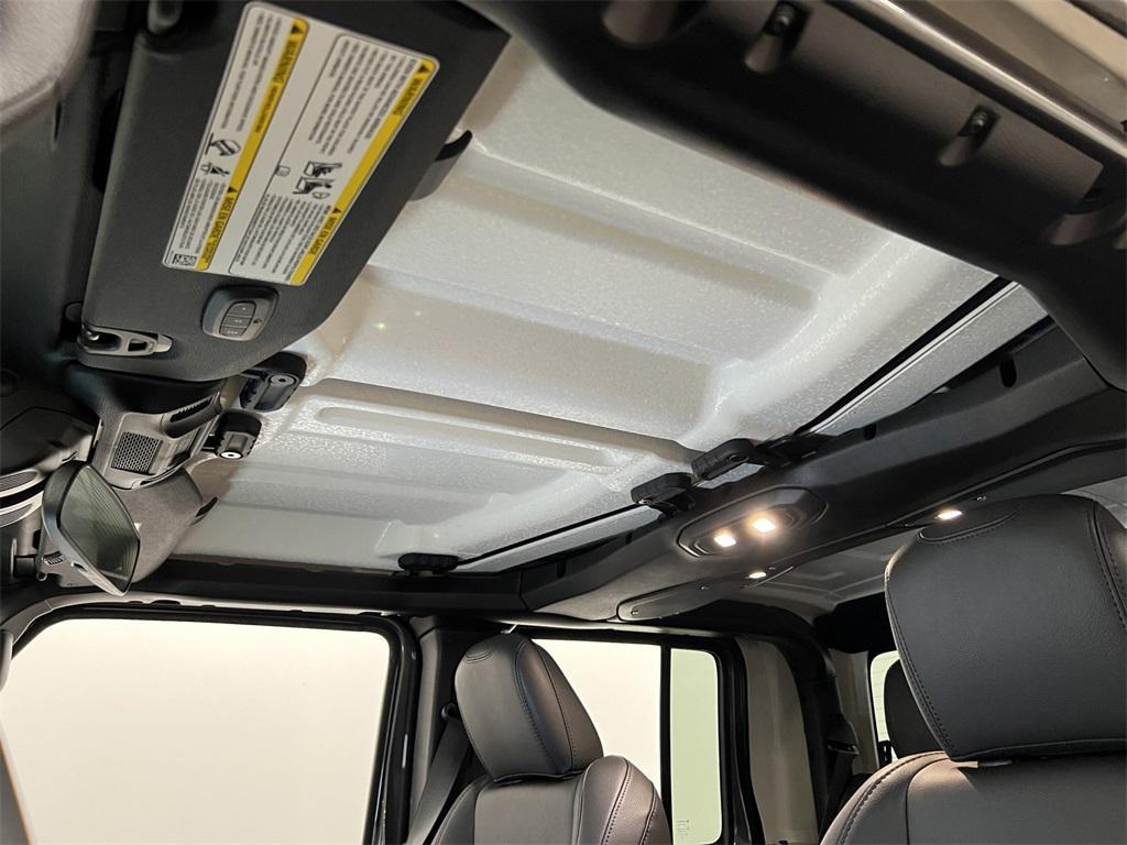 new 2025 Jeep Gladiator car, priced at $45,713