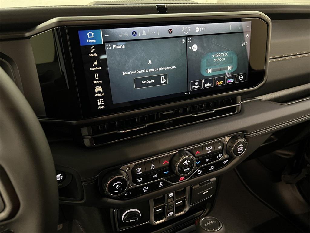 new 2025 Jeep Gladiator car, priced at $45,713