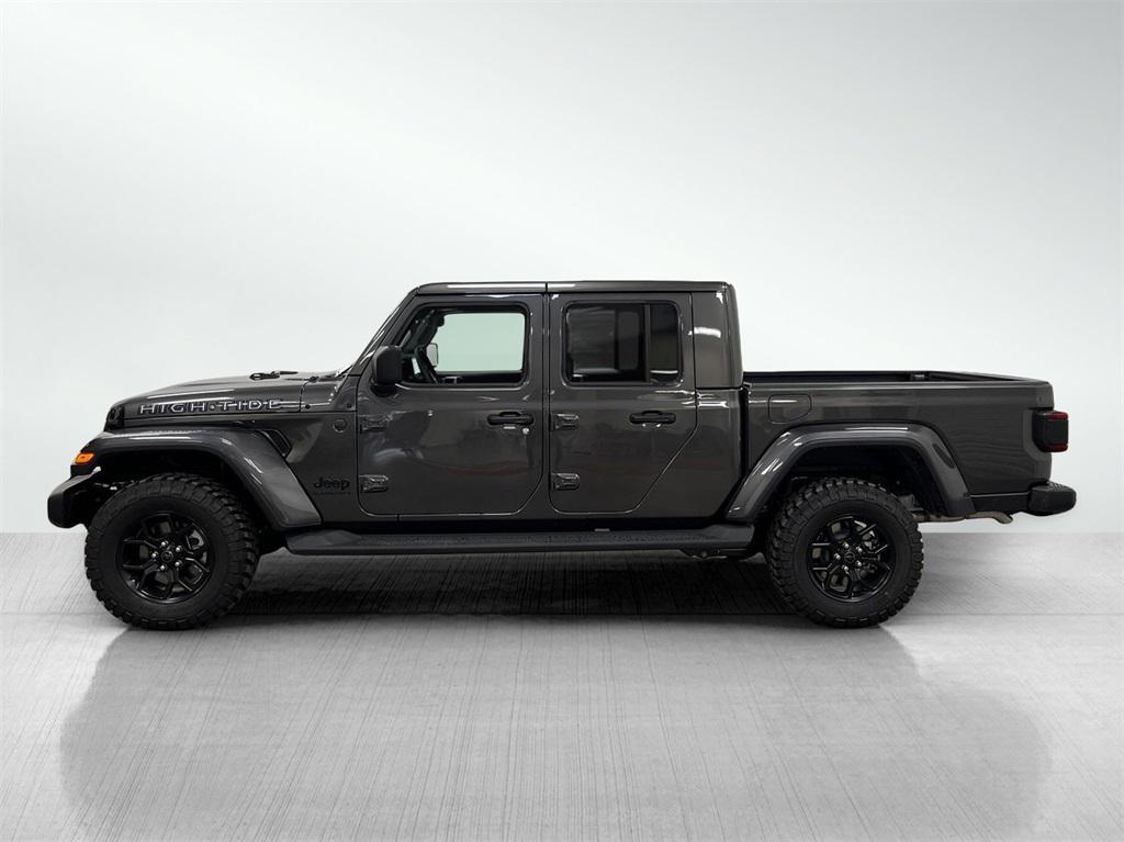 new 2025 Jeep Gladiator car, priced at $45,713