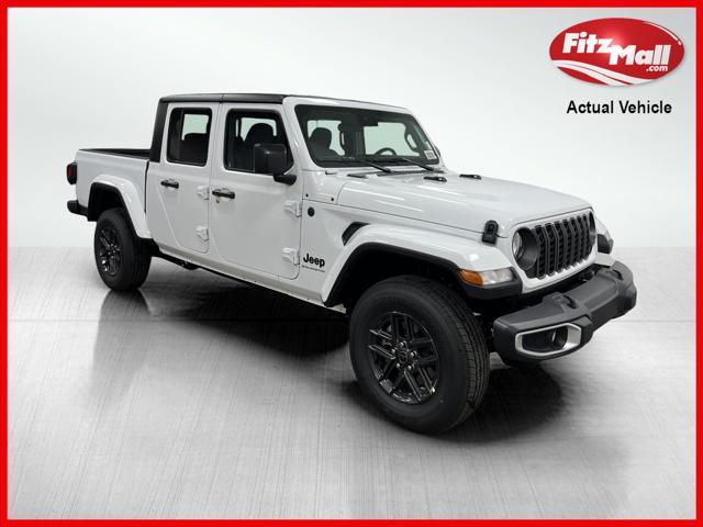 new 2024 Jeep Gladiator car, priced at $44,917