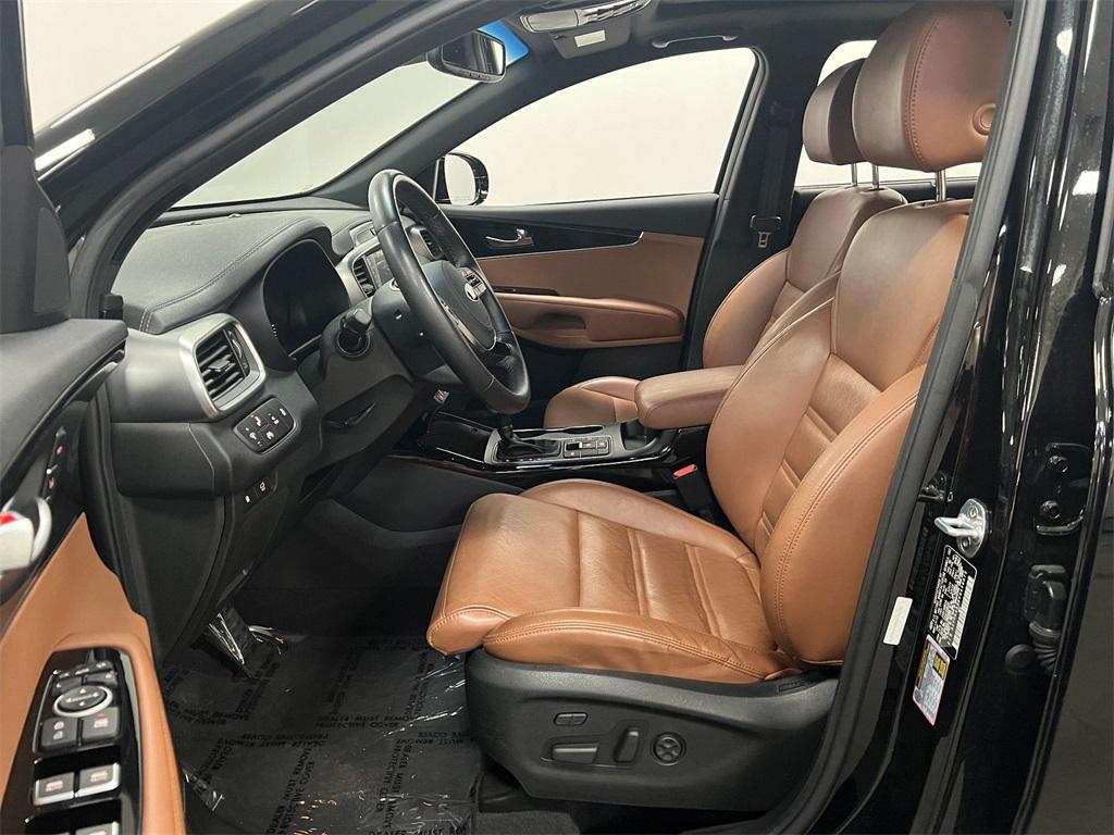 used 2019 Kia Sorento car