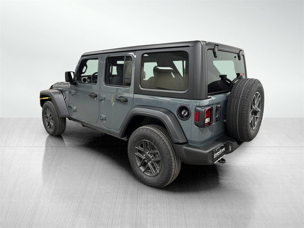 new 2025 Jeep Wrangler car, priced at $43,198