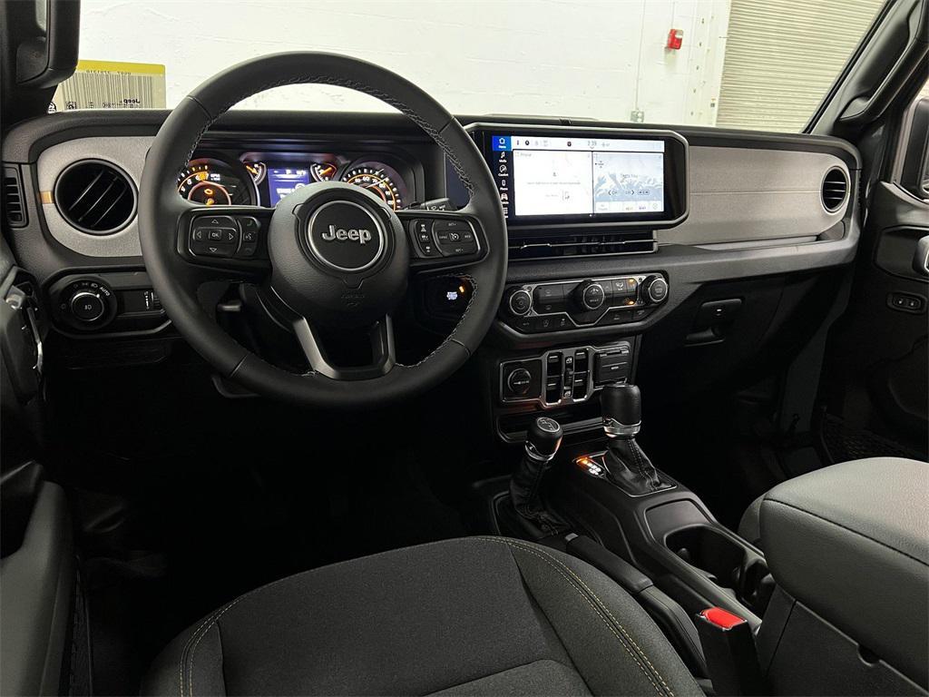 new 2025 Jeep Wrangler car, priced at $43,198