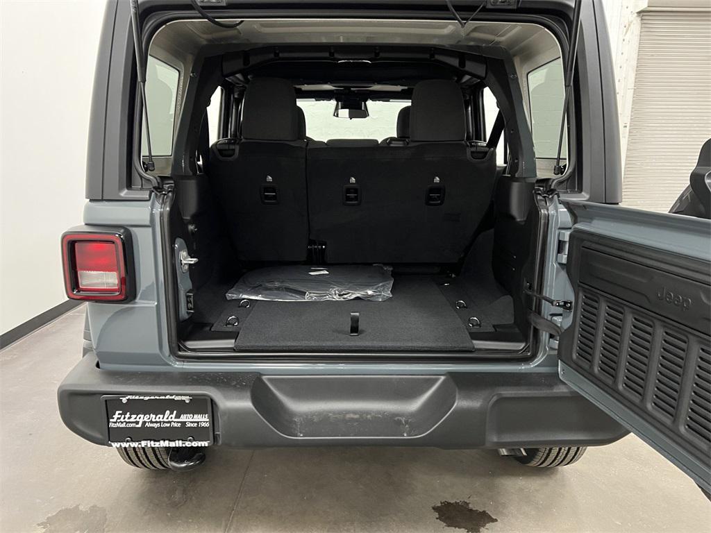 new 2025 Jeep Wrangler car, priced at $43,198
