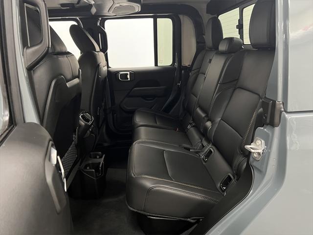 new 2025 Jeep Gladiator car, priced at $47,813