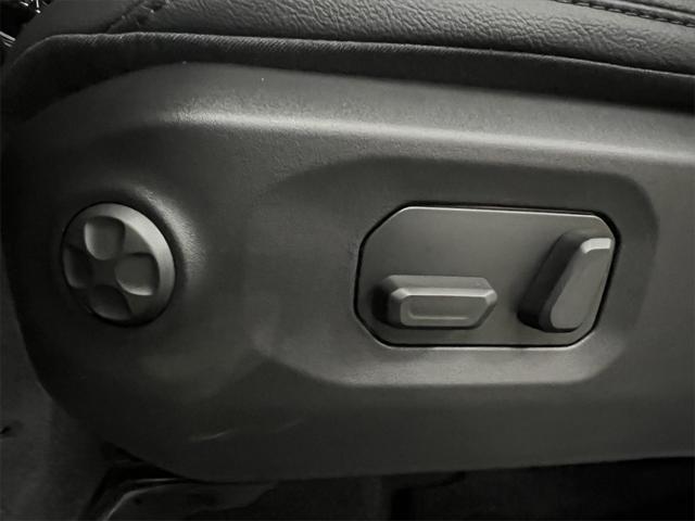 new 2025 Jeep Gladiator car, priced at $47,813