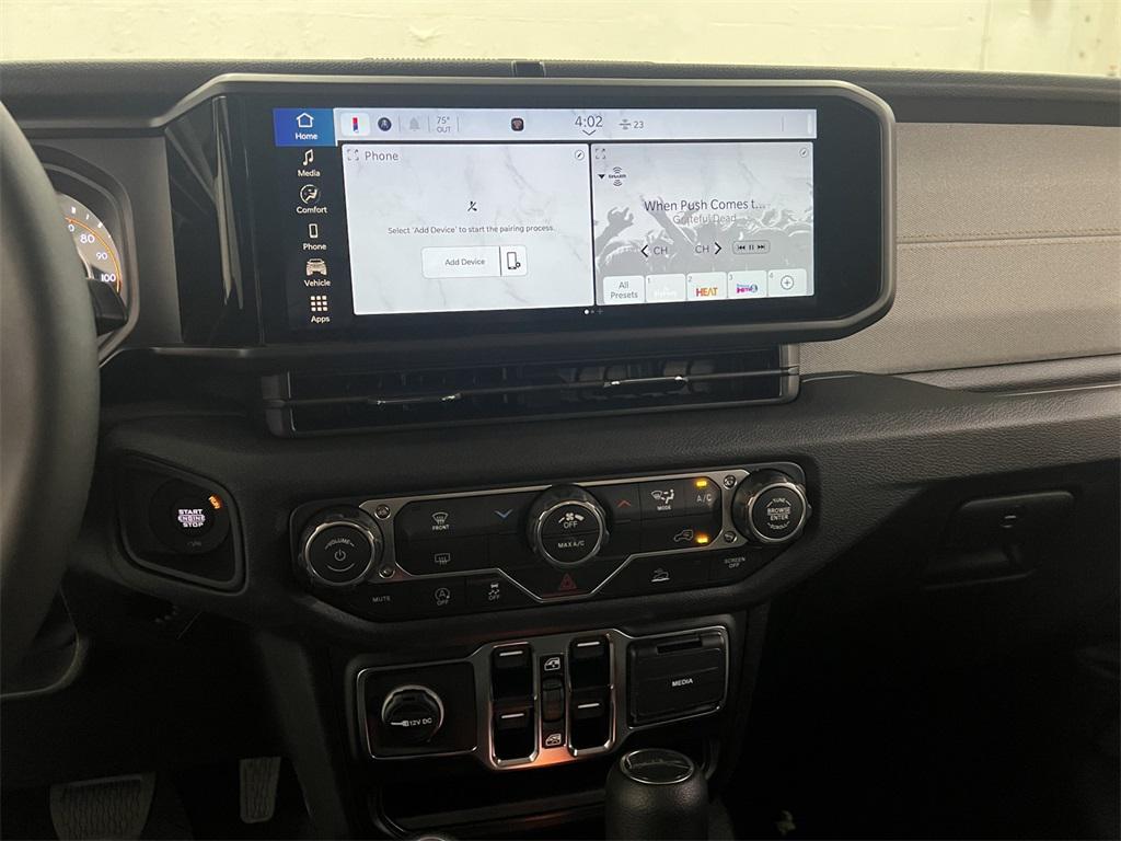 new 2025 Jeep Gladiator car, priced at $41,499