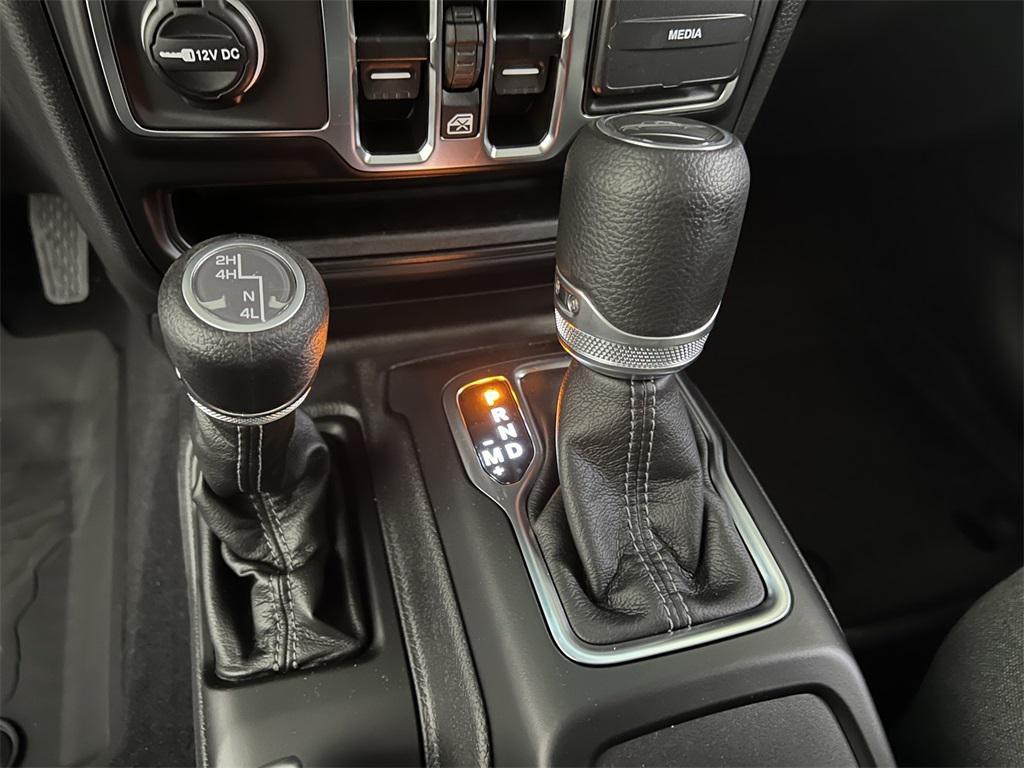 new 2025 Jeep Gladiator car, priced at $41,499