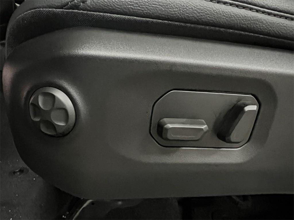 new 2025 Jeep Gladiator car, priced at $46,879