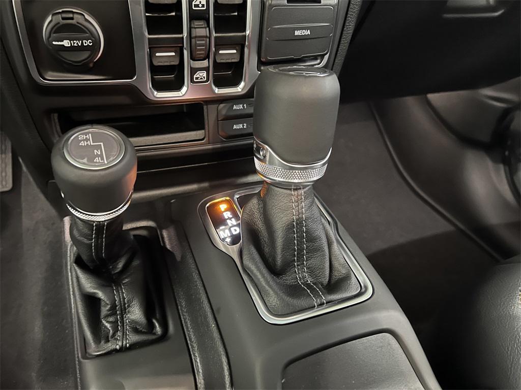 new 2025 Jeep Gladiator car, priced at $46,879