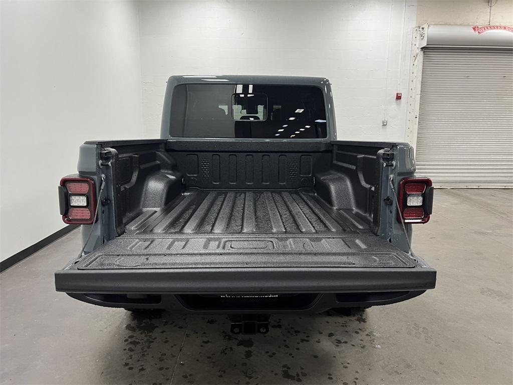 new 2025 Jeep Gladiator car, priced at $46,879