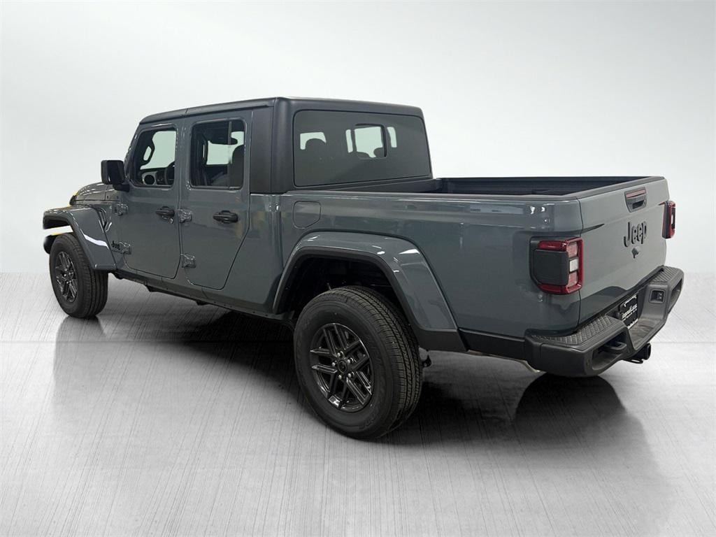 new 2025 Jeep Gladiator car, priced at $45,830