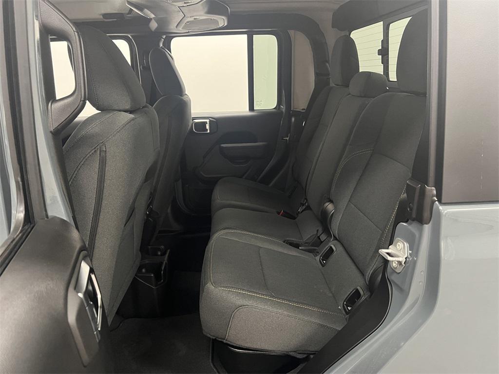 new 2025 Jeep Gladiator car, priced at $45,830