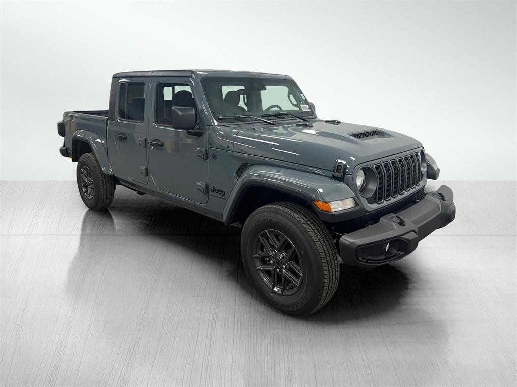 new 2025 Jeep Gladiator car, priced at $45,830