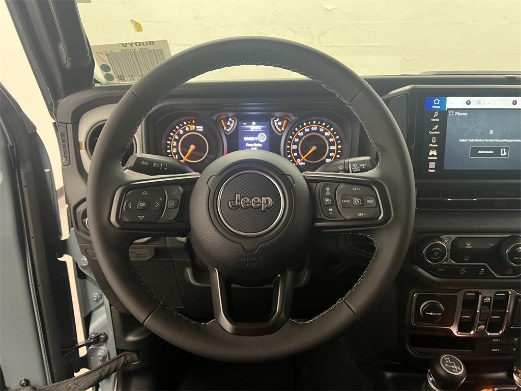 new 2025 Jeep Gladiator car, priced at $45,830