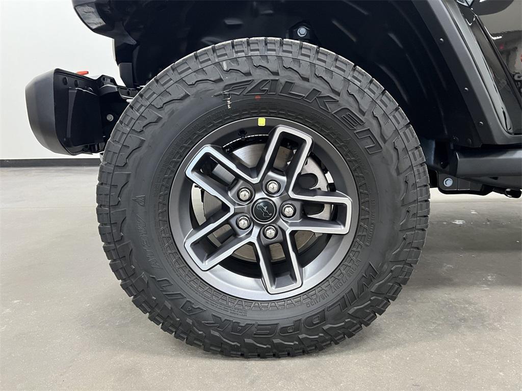 new 2025 Jeep Gladiator car, priced at $51,141