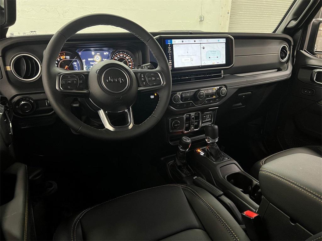 new 2025 Jeep Wrangler car, priced at $54,552