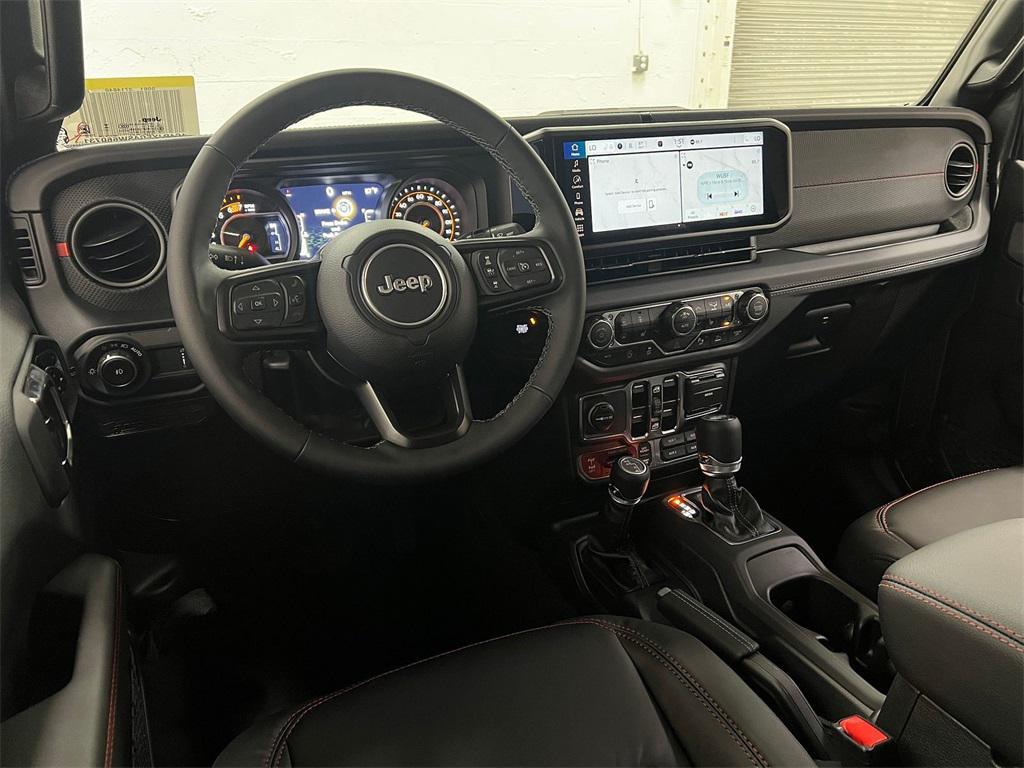 new 2025 Jeep Wrangler car, priced at $60,713