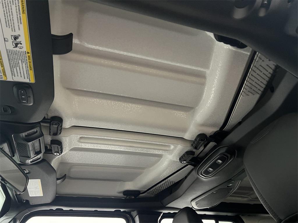 new 2025 Jeep Wrangler car, priced at $60,713