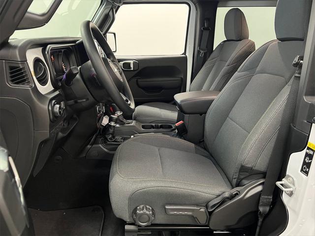 new 2025 Jeep Wrangler car, priced at $35,111