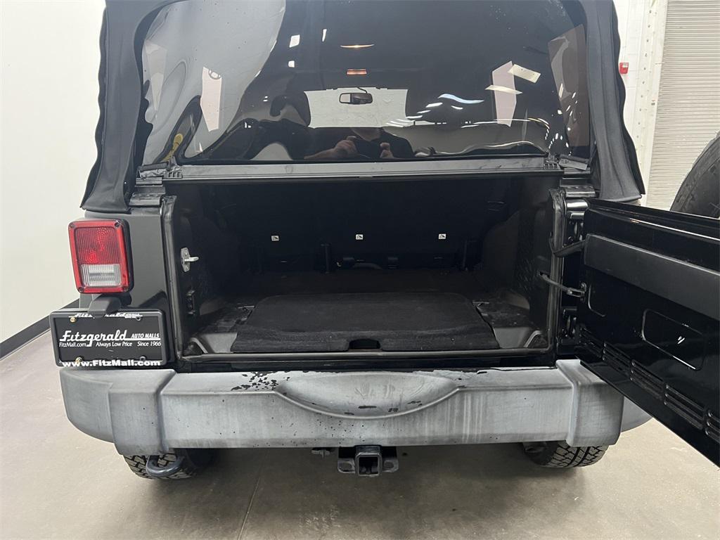 used 2015 Jeep Wrangler Unlimited car, priced at $17,194