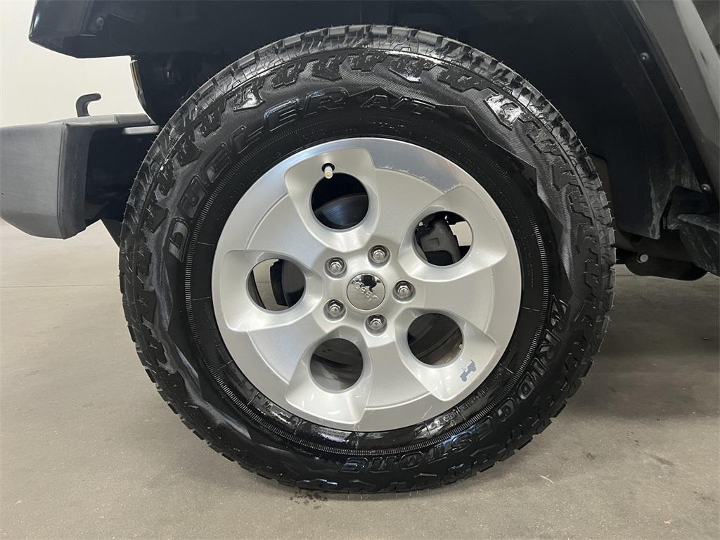 used 2015 Jeep Wrangler Unlimited car, priced at $17,194