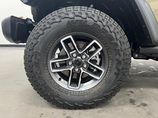 new 2025 Jeep Gladiator car, priced at $50,610