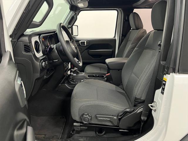 new 2025 Jeep Wrangler car, priced at $34,000