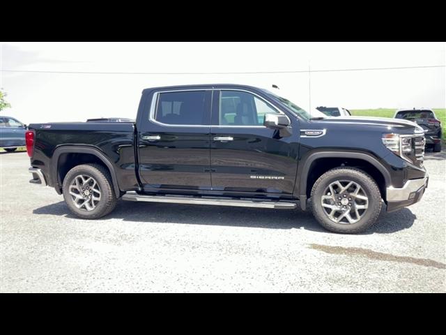 new 2025 GMC Sierra 1500 car, priced at $54,458