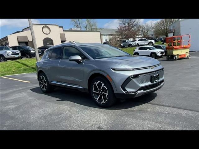 new 2025 Chevrolet Equinox EV car, priced at $34,590