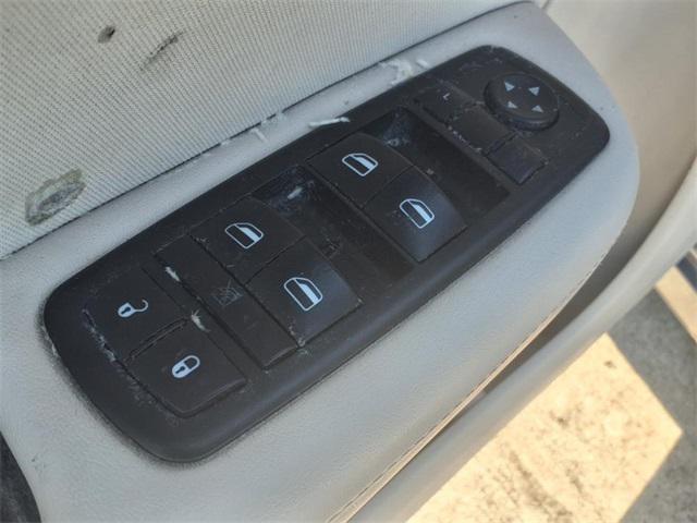 used 2015 Chrysler 200 car, priced at $12,995