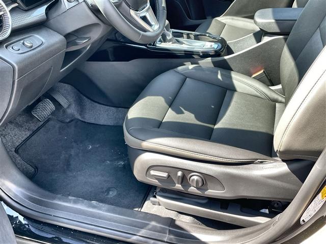 new 2025 Chevrolet Trax car, priced at $26,565