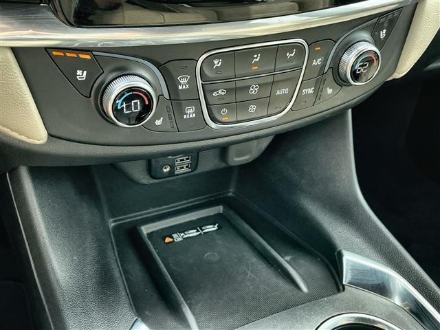 used 2023 Chevrolet Traverse car, priced at $37,998