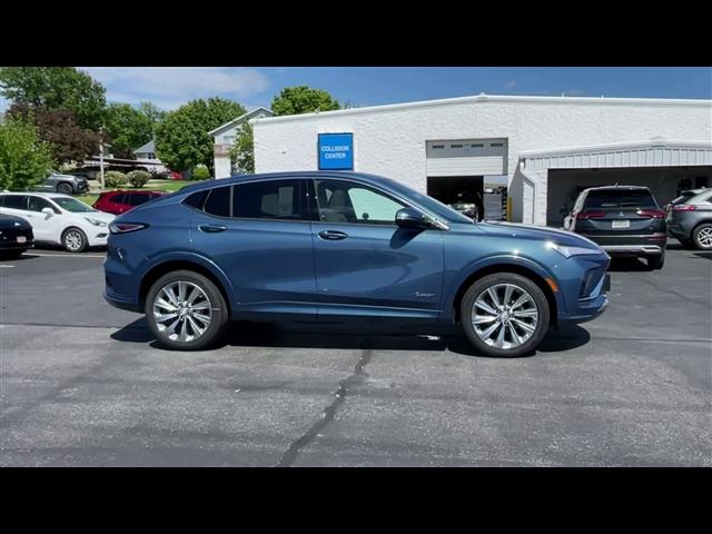 new 2025 Buick Envista car, priced at $31,560