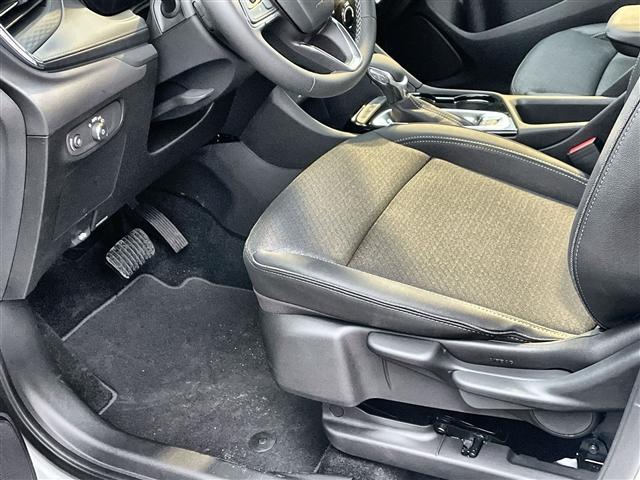 new 2025 Buick Encore GX car, priced at $22,108