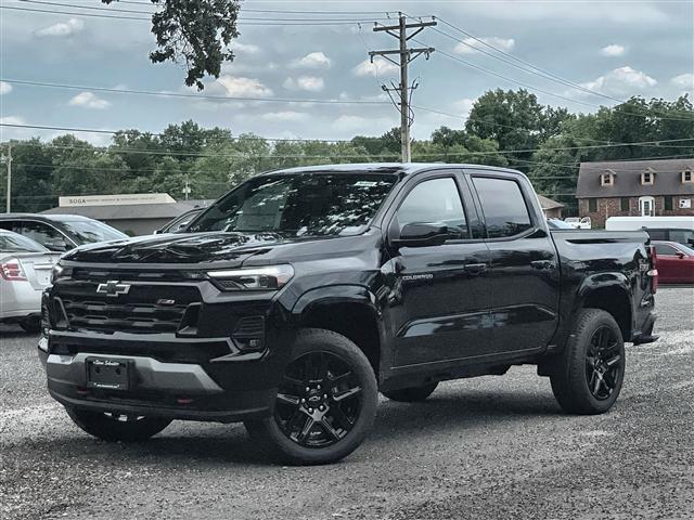 new 2025 Chevrolet Colorado car, priced at $45,995