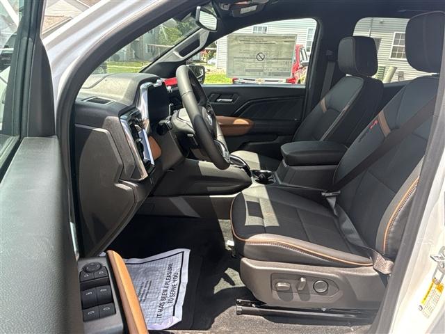 new 2025 GMC Canyon car, priced at $44,105