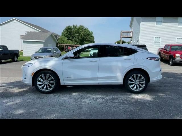 new 2025 Buick Envista car, priced at $30,499