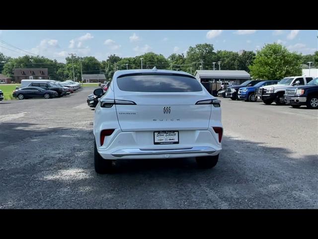new 2025 Buick Envista car, priced at $30,499