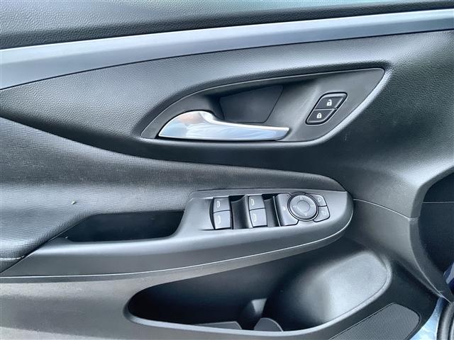 new 2025 Buick Envista car, priced at $25,554