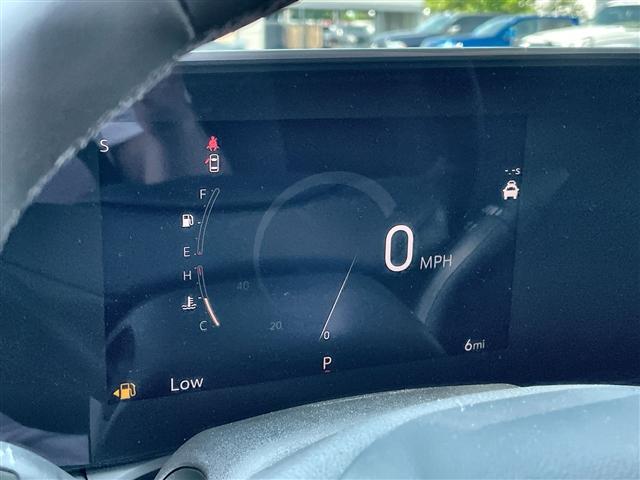 new 2025 Buick Envista car, priced at $25,554