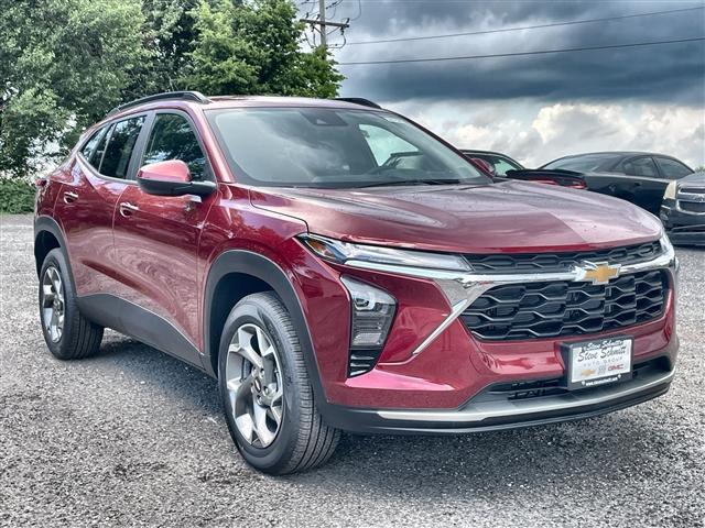 new 2025 Chevrolet Trax car, priced at $24,096