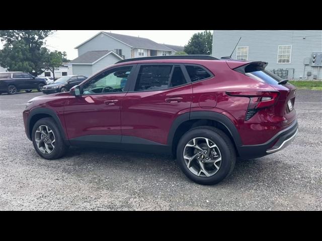 new 2025 Chevrolet Trax car, priced at $24,096