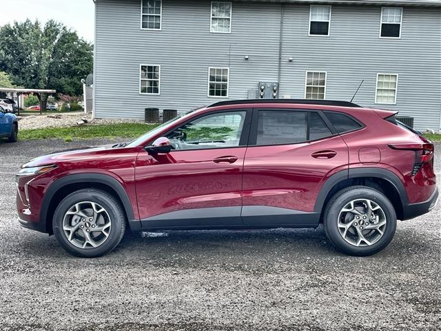 new 2025 Chevrolet Trax car, priced at $24,096
