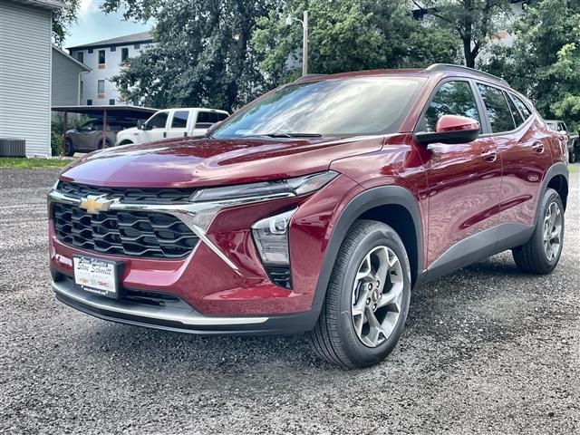 new 2025 Chevrolet Trax car, priced at $24,096