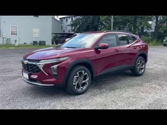 new 2025 Chevrolet Trax car, priced at $24,096