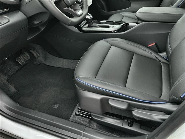 new 2025 Buick Envista car, priced at $26,586