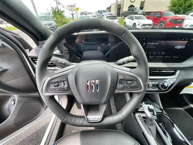 new 2025 Buick Envista car, priced at $28,648