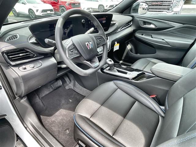 new 2025 Buick Envista car, priced at $28,648
